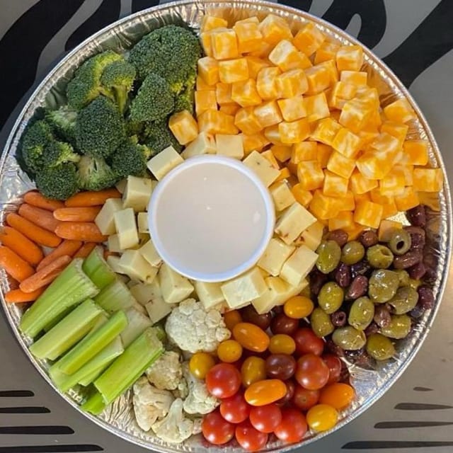 Vegetable & Cheese Tray.